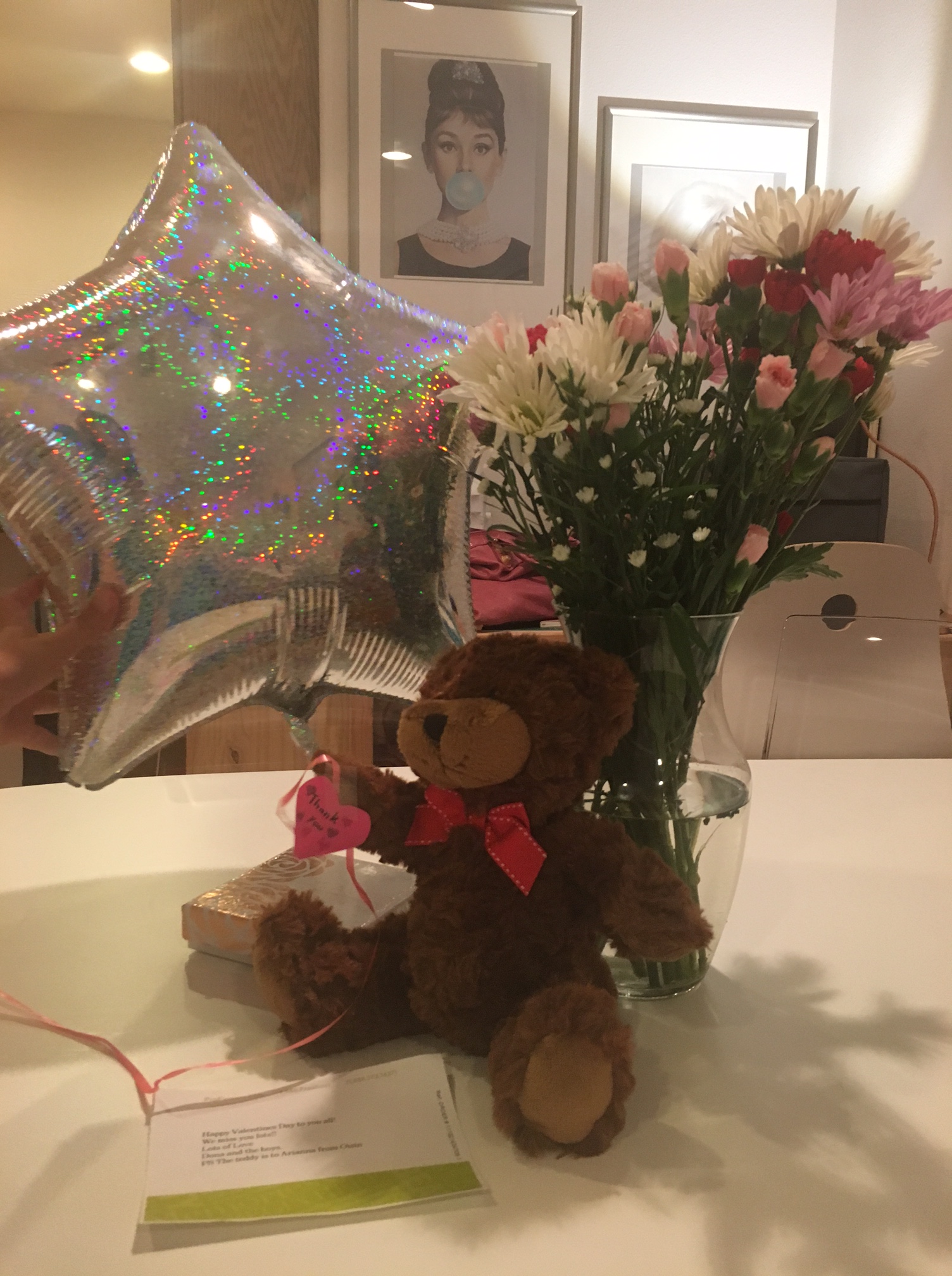 Expressing Love with a Surprise Bouquet: A Heartwarming Story